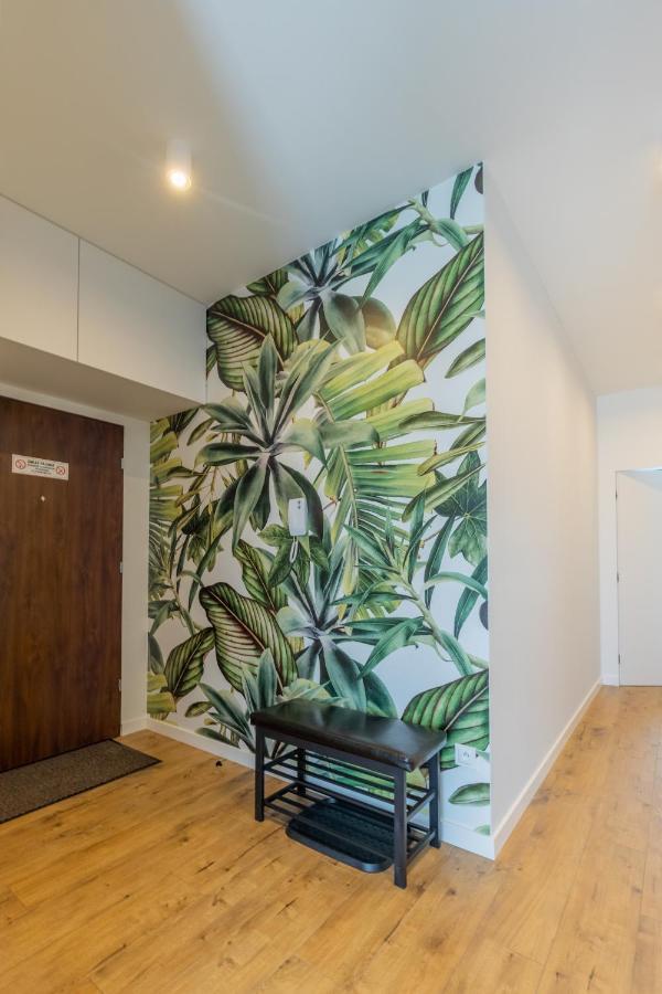 Bielany Apart Joanny Obok Metra Warschau Exterior foto