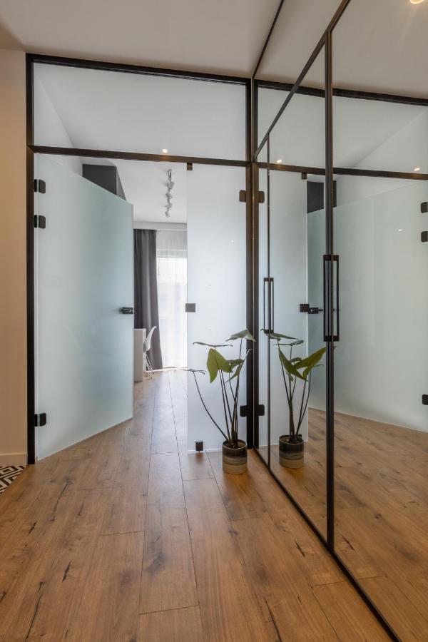 Bielany Apart Joanny Obok Metra Warschau Exterior foto